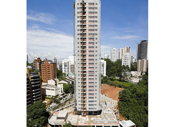 Fachada da obra